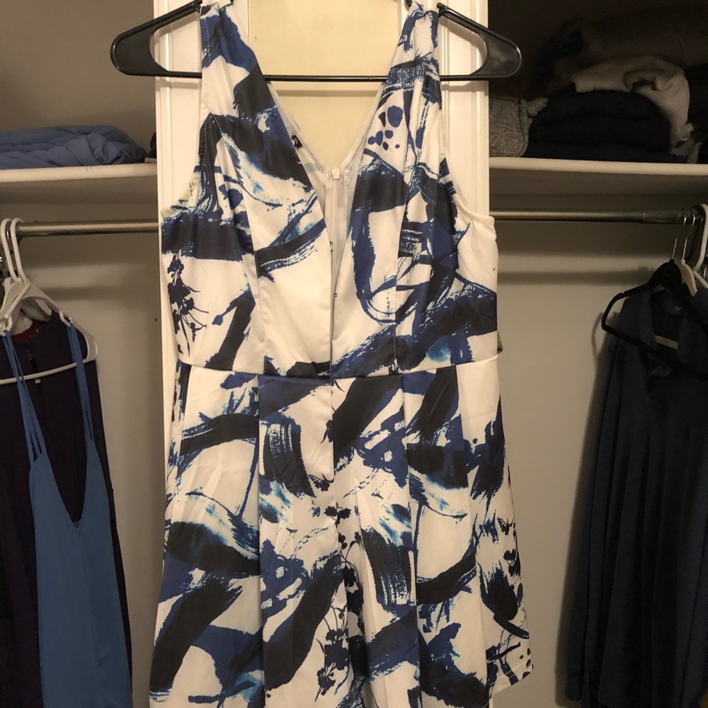 Multi color v neck romper